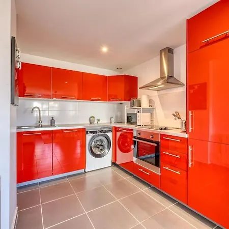 Zenbnb - Le Star - Colocation - Proche Tramway - Wifi Inclus Apartment Annemasse